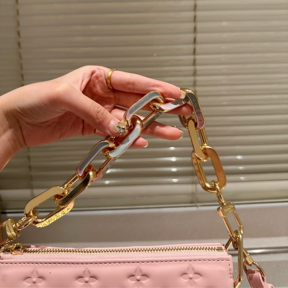 Louis Vuitton Coussin BB Pink 21cm