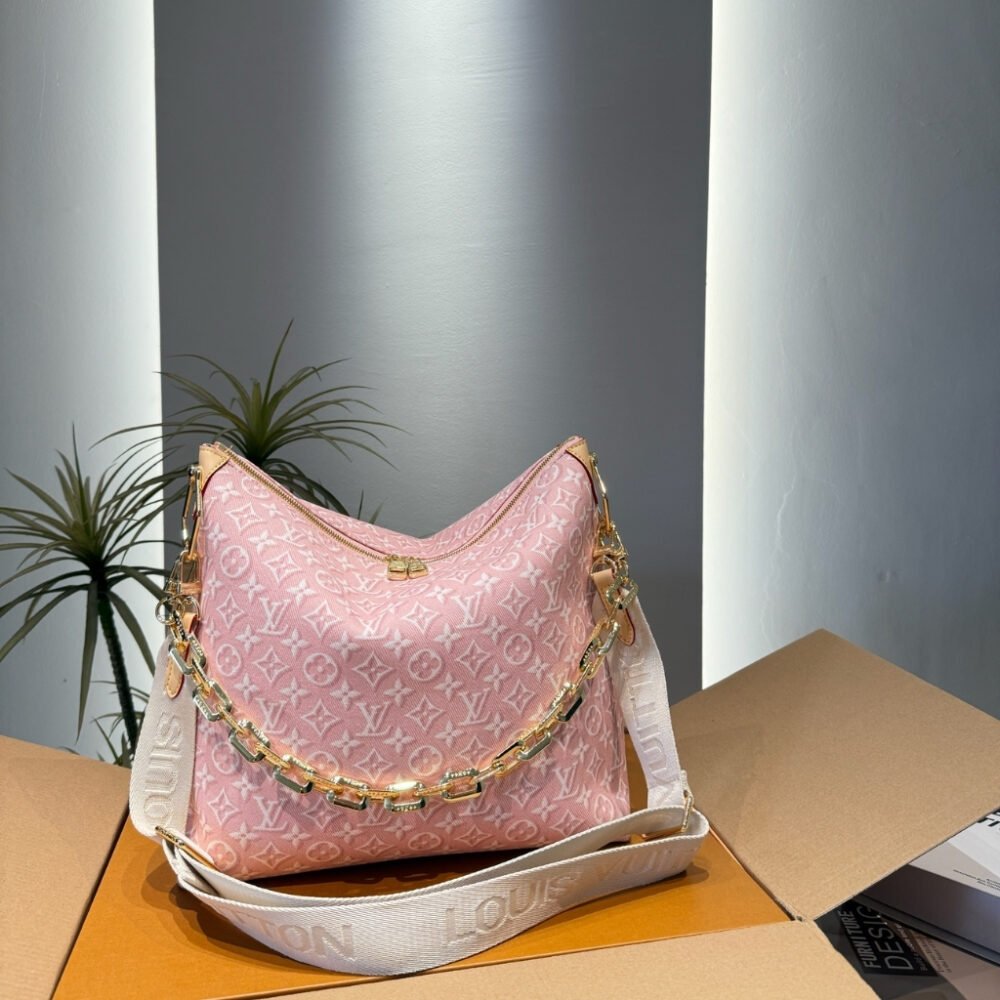 Louis Vuitton Coussin MM Monogram Emblème Pink 30cm