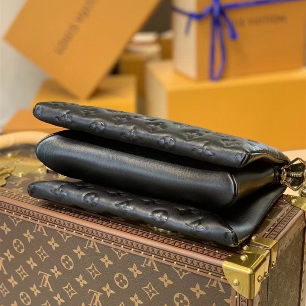 Louis Vuitton Coussin PM Black 26Cm M57790