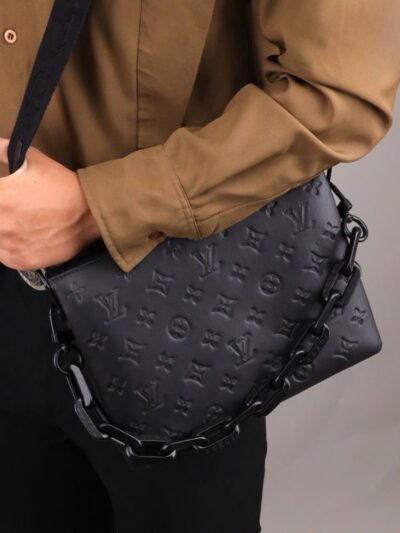 Louis Vuitton Coussin PM Black 27Cm M11370