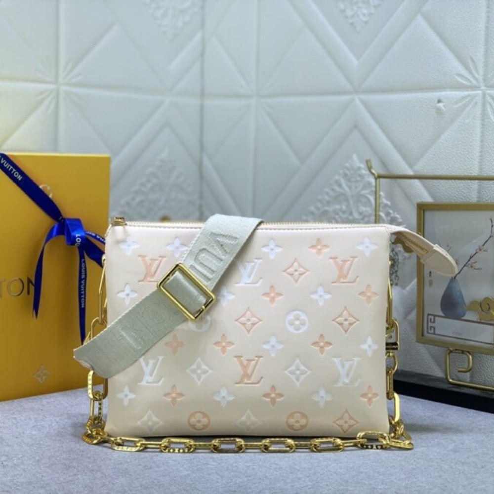 Louis Vuitton Coussin PM Cream 26Cm M22398