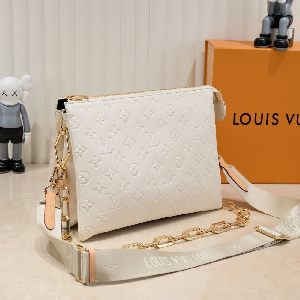 Louis Vuitton Coussin PM Cream 26Cm M57793