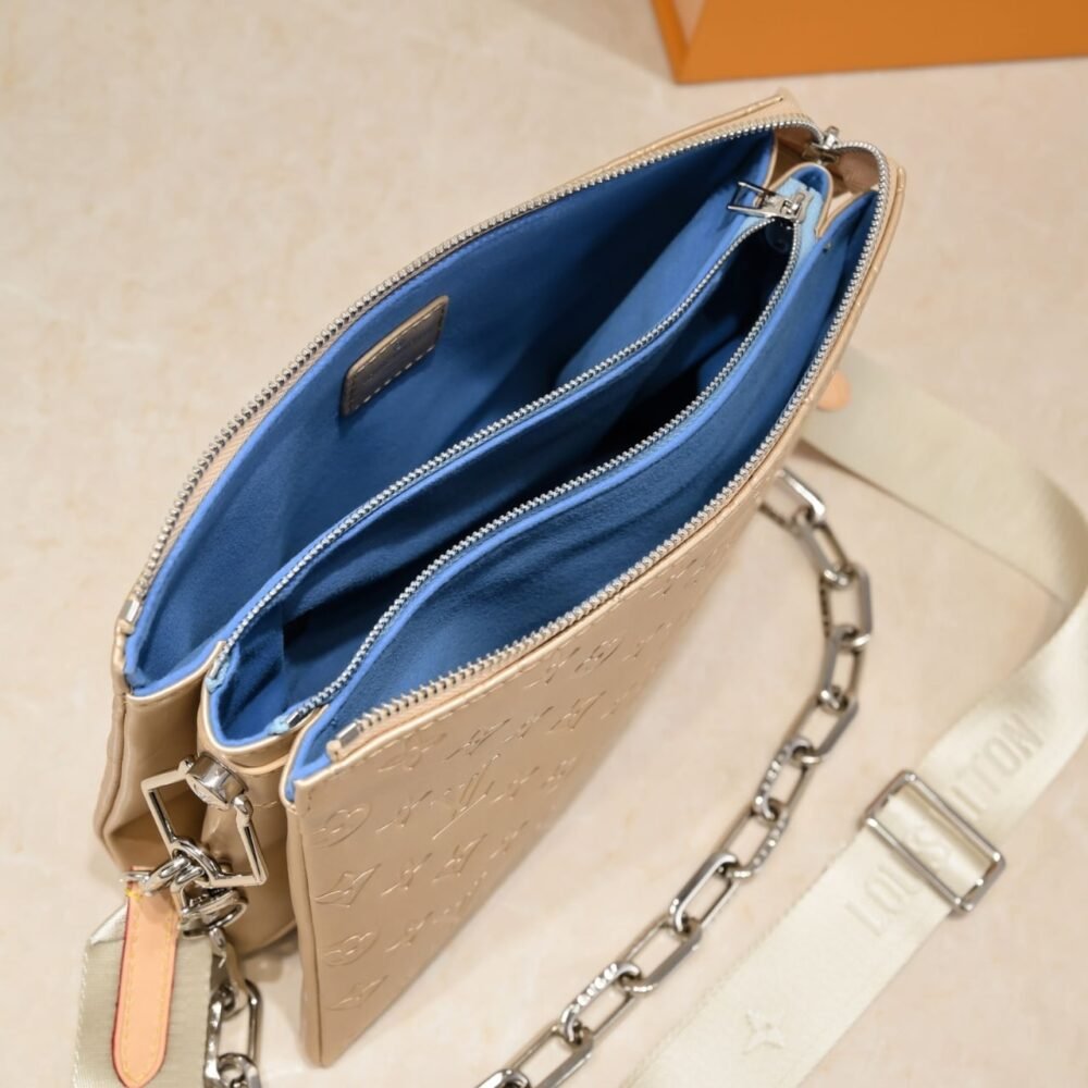 Louis Vuitton Coussin PM Golden 26Cm M59278