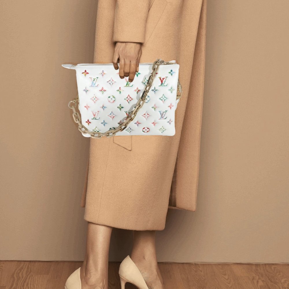 Louis Vuitton Coussin PM White 26Cm M21209