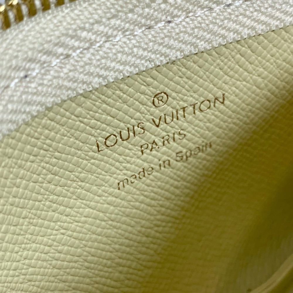 Louis Vuitton Damier Azur Coated Canva Key Pouch 12Cm N62658