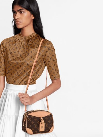 Louis Vuitton Deauville Monogram Bag Brown 19Cm M45528