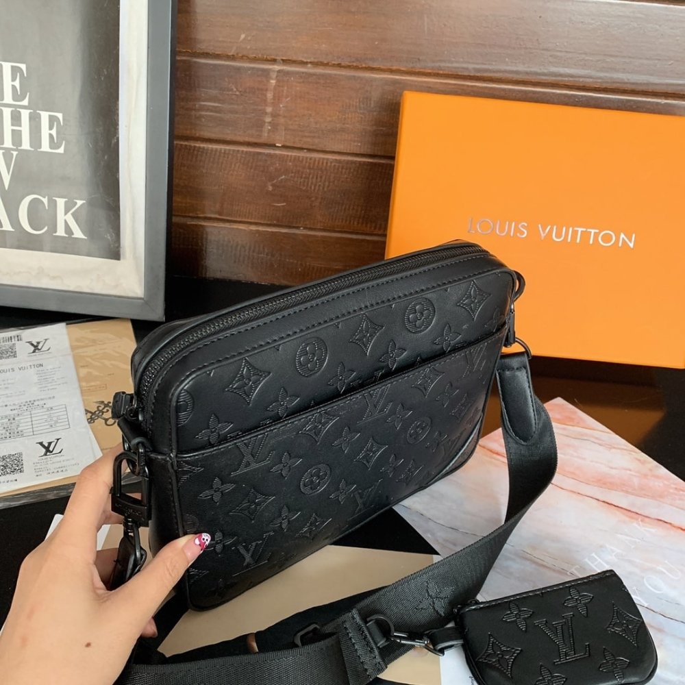 Louis Vuitton Duo Messenger Black 25cm M69827
