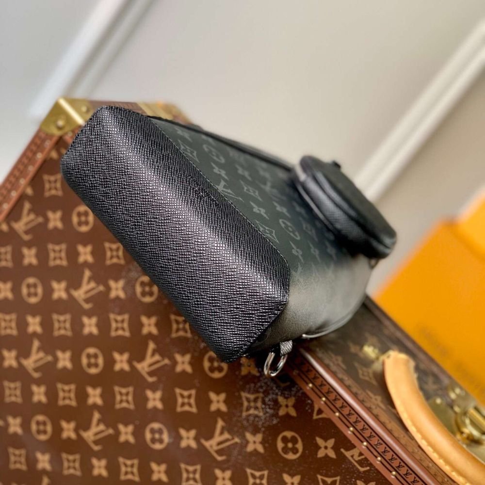 Louis Vuitton Duo Slingbag Monogram Black 42Cm M30936