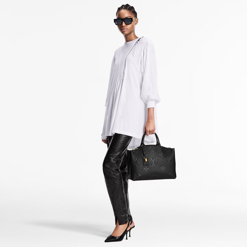 Louis Vuitton Grand Palais Black 34Cm M45811