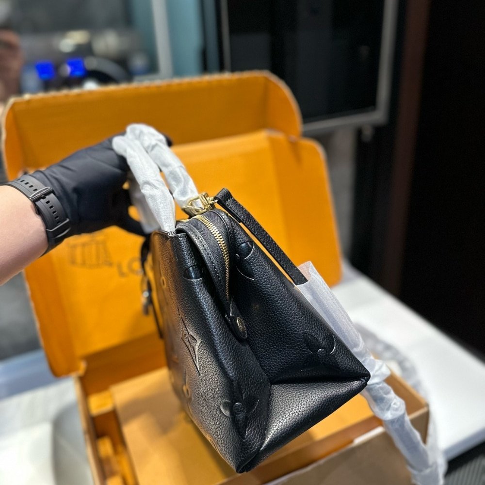 Louis Vuitton Grand Palais Black 34Cm M45811