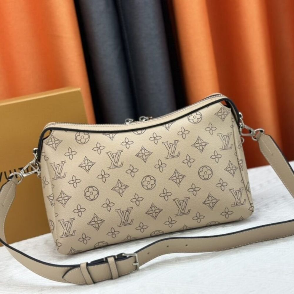Louis Vuitton Hand It All PM Galet Gray 29Cm M24255