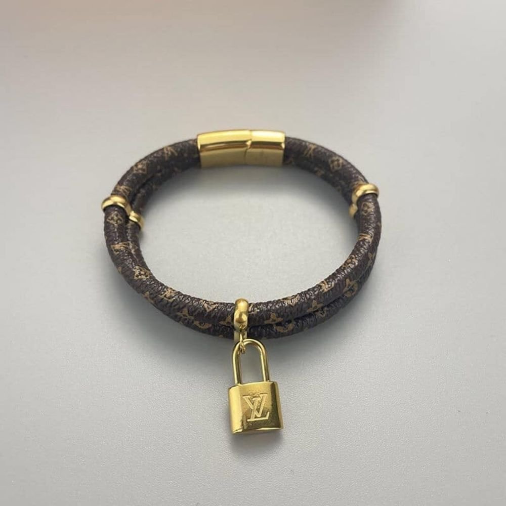 Louis Vuitton Keep It Twice Bracelet M8109E