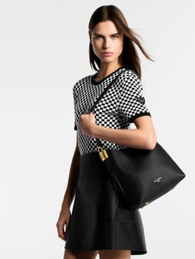 Louis Vuitton Low Key PM Hobo Black 28Cm M25352