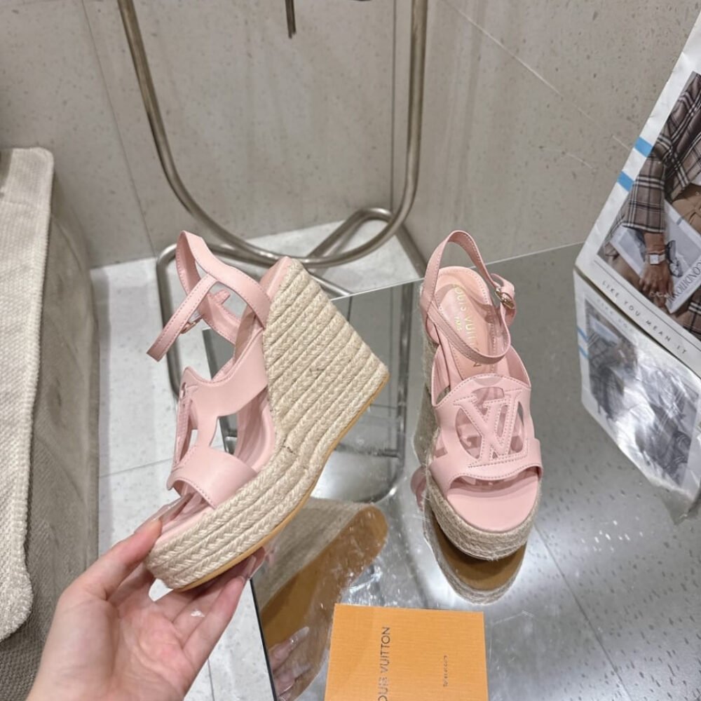 Louis Vuitton LV Isola Wedge Espadrille Rose 1AGYI1