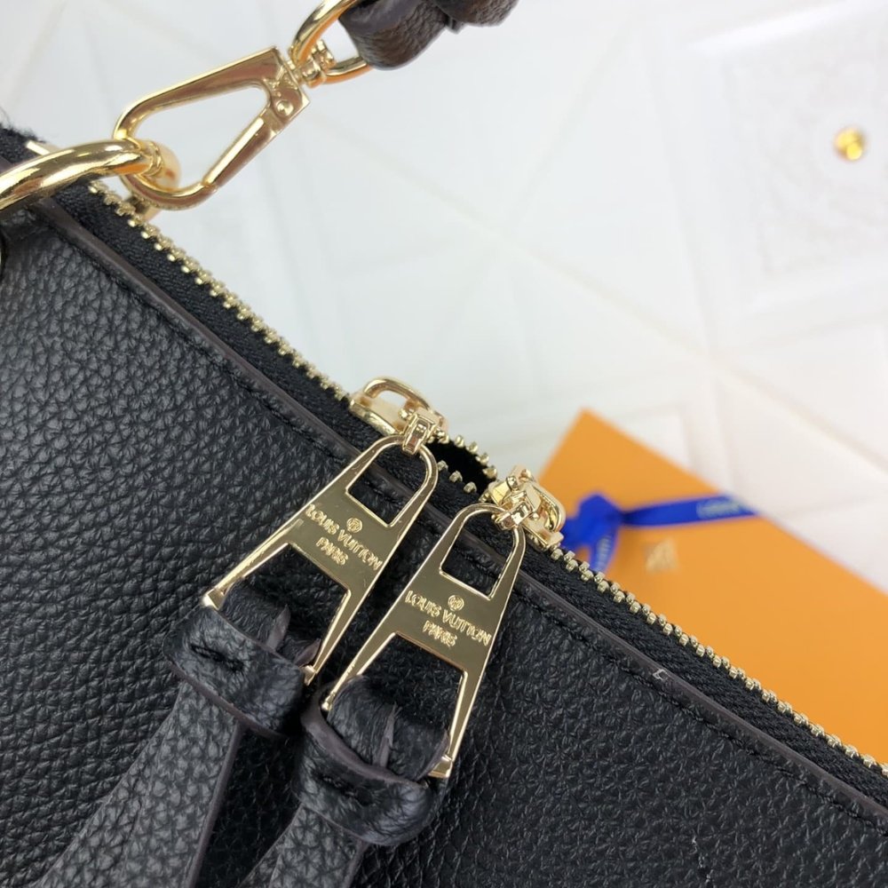 Louis Vuitton Maida Hobo Monogram Black 33Cm