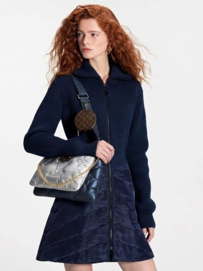 Louis Vuitton Maxi Multi Pochette Accessoires Navy And Silver 23Cm M21057