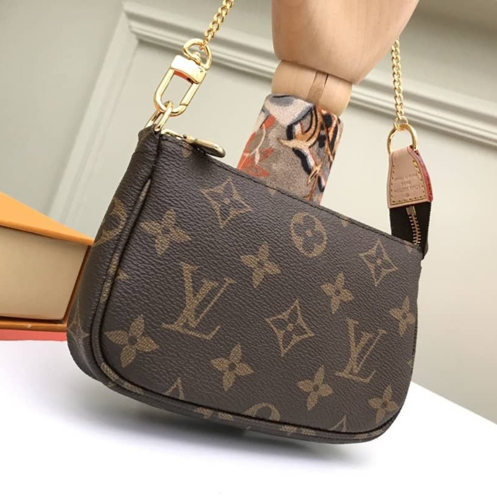 Louis Vuitton Mini Pochette Accessoires Monogram Brown 15cm M58009