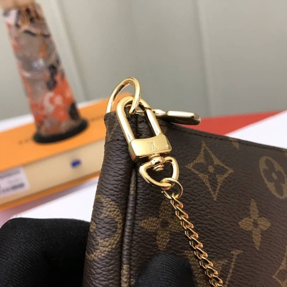 Louis Vuitton Mini Pochette Accessoires Monogram Brown 15cm M58009