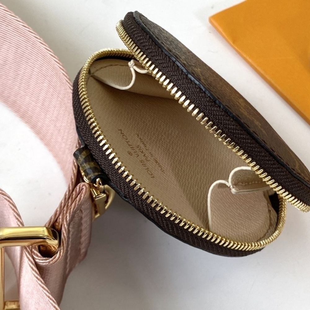 Louis Vuitton Multi Pochette Accessoires Rose Clair 24Cm M44840