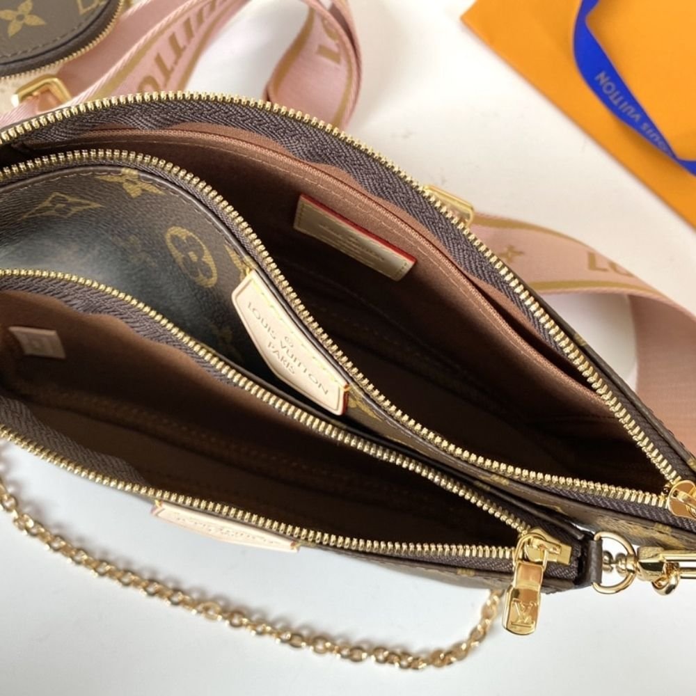 Louis Vuitton Multi Pochette Accessoires Rose Clair 24Cm M44840