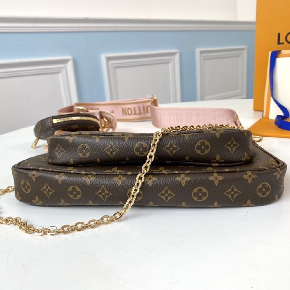 Louis Vuitton Multi Pochette Accessoires Rose Clair 24Cm M44840
