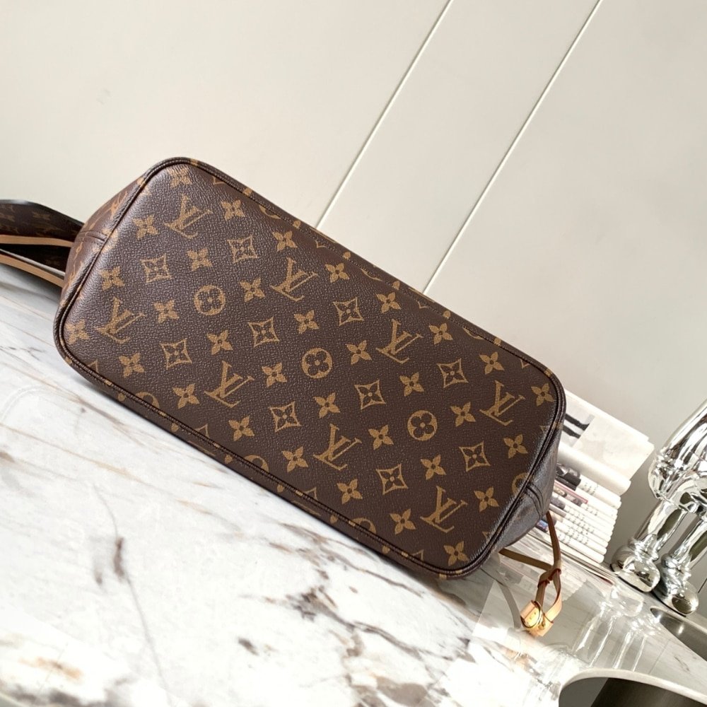 Louis Vuitton Neverfull MM Monogram Cerise Red 31Cm M46987