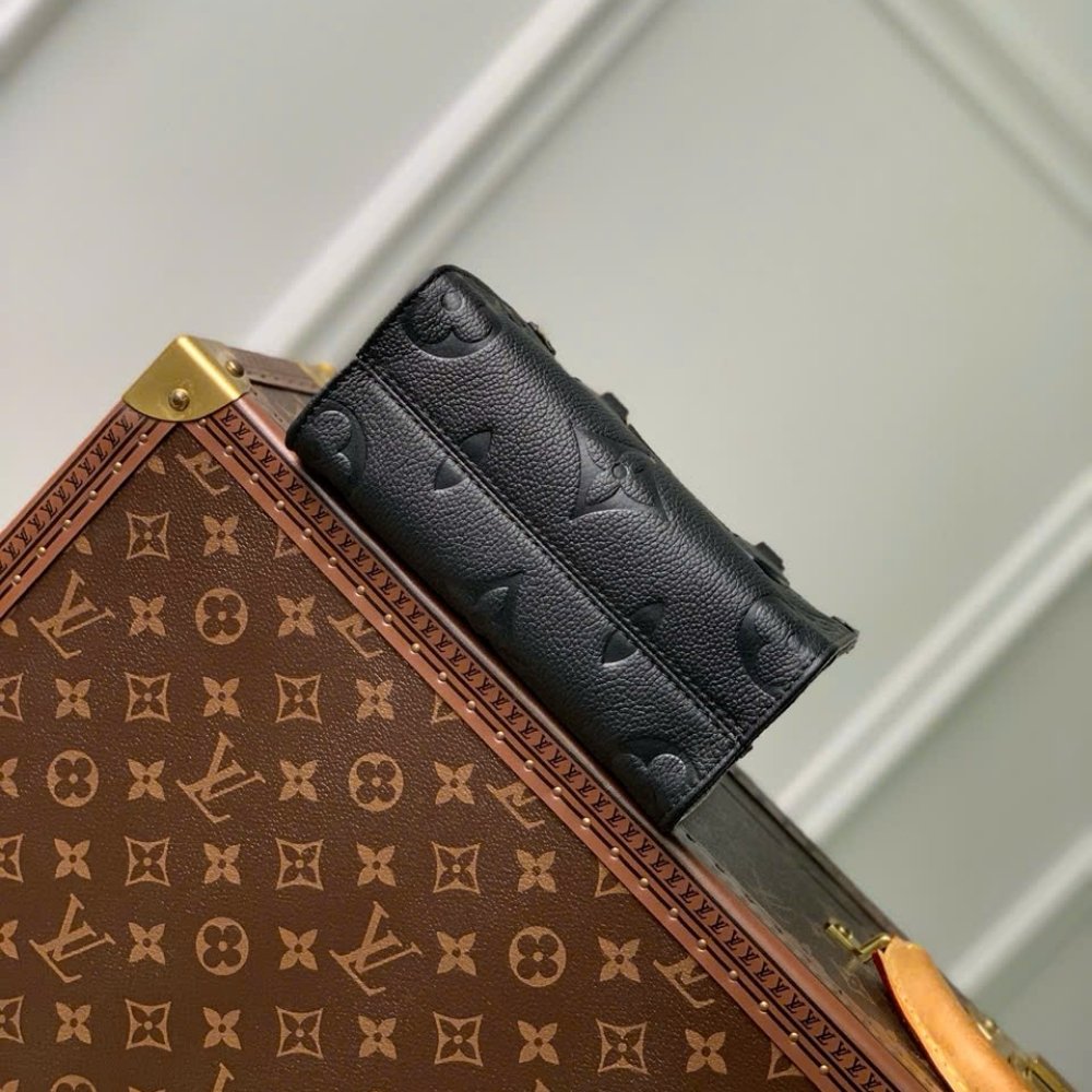Louis Vuitton Onthego BB Black 18cm M46993