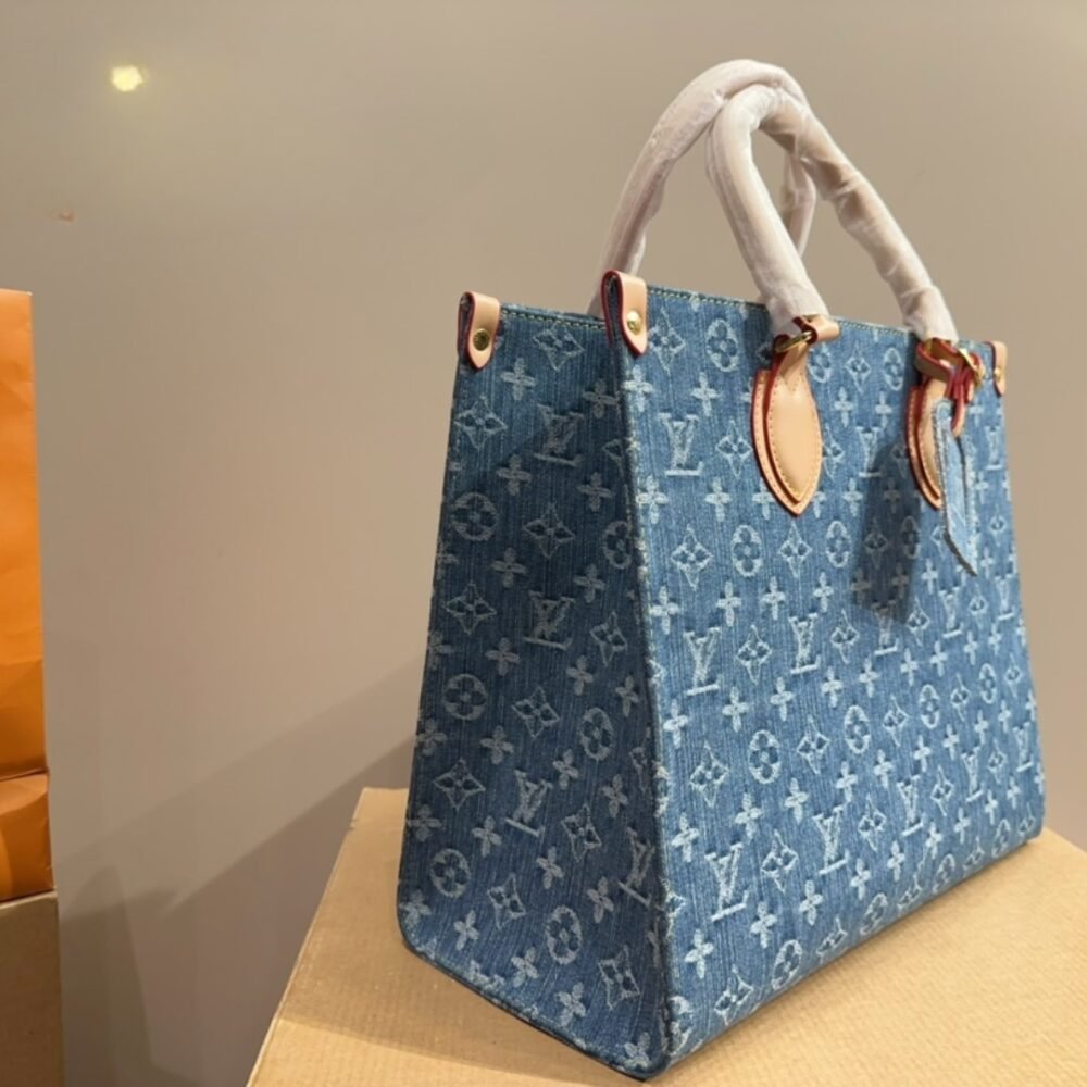 Louis Vuitton OnTheGo MM Denim Blue 35Cm M46871