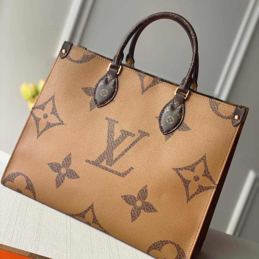 Louis Vuitton Onthego MM Monogram Canvas Brown 35Cm M45321
