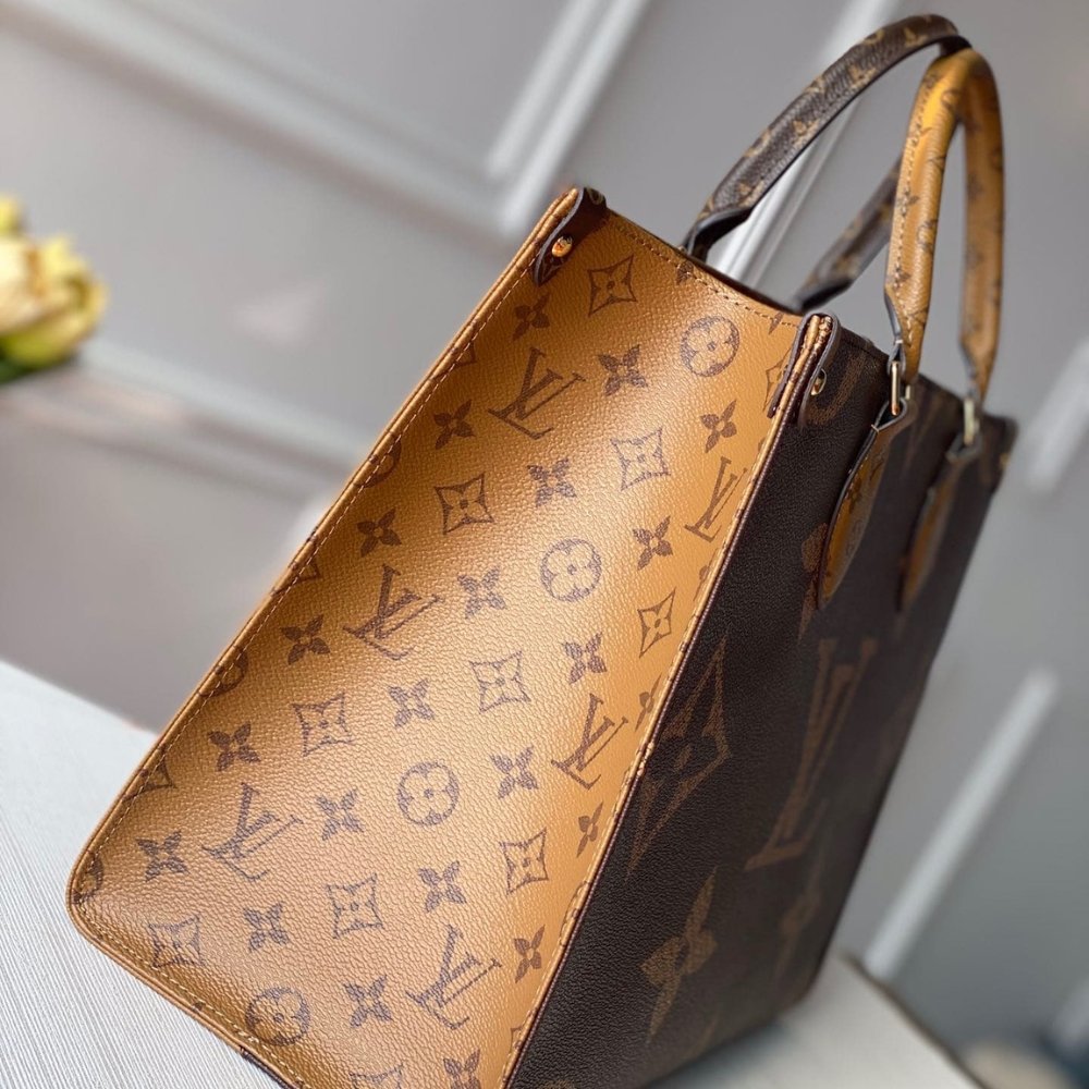 Louis Vuitton Onthego MM Monogram Canvas Brown 35Cm M45321
