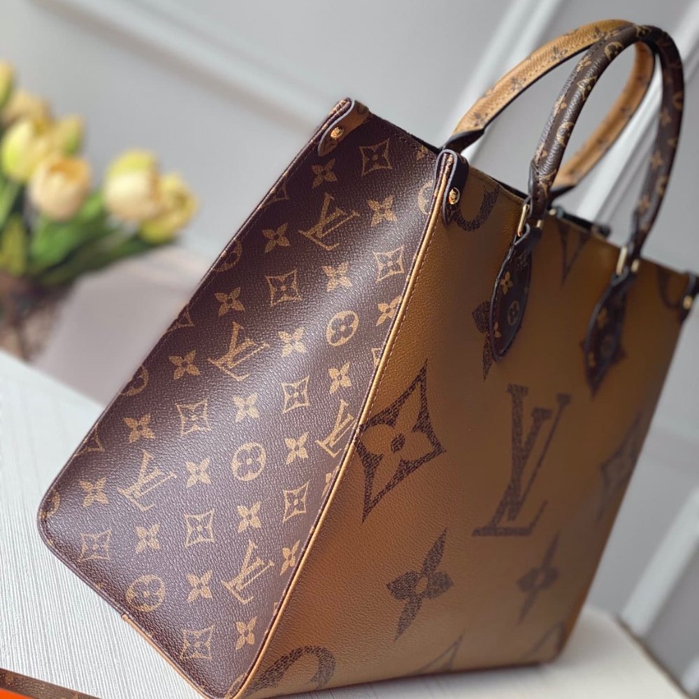 Louis Vuitton Onthego MM Monogram Canvas Brown 35Cm M45321
