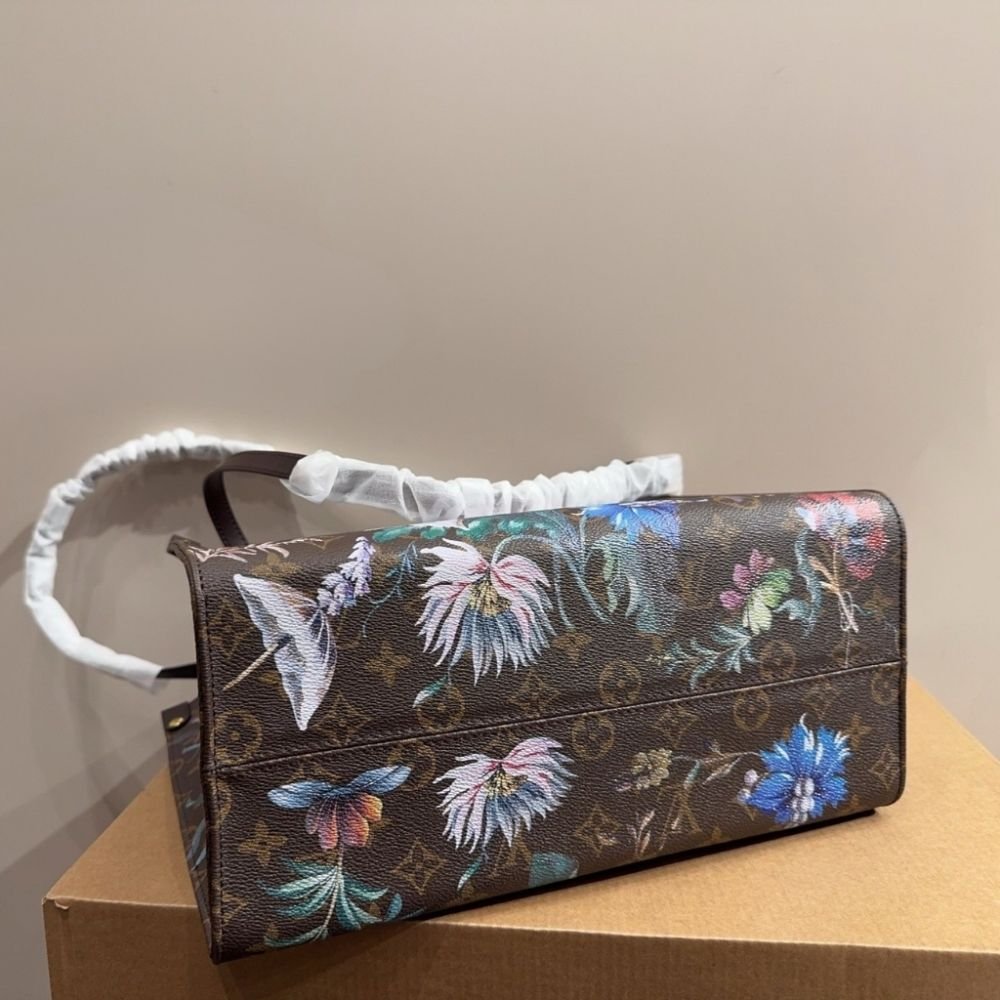Louis Vuitton Onthego MM Monogram Canvas Ebene 31cm