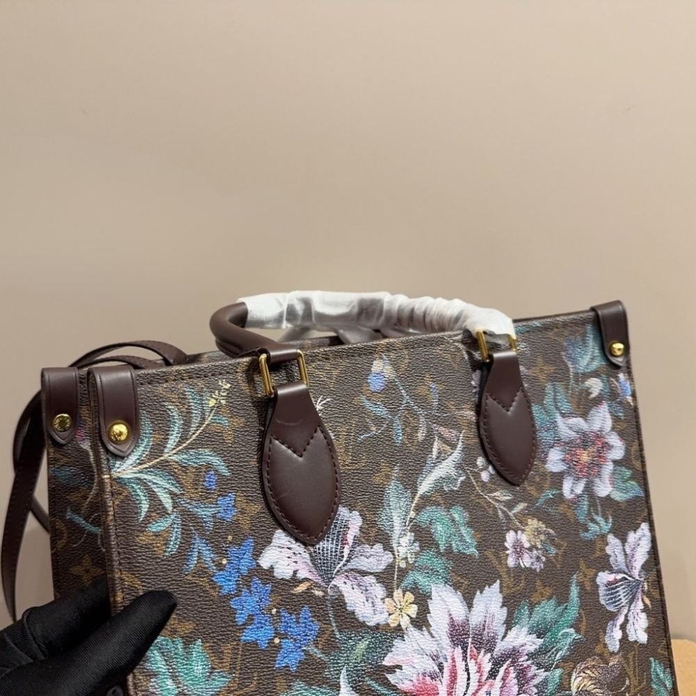 Louis Vuitton Onthego MM Monogram Canvas Ebene 31cm