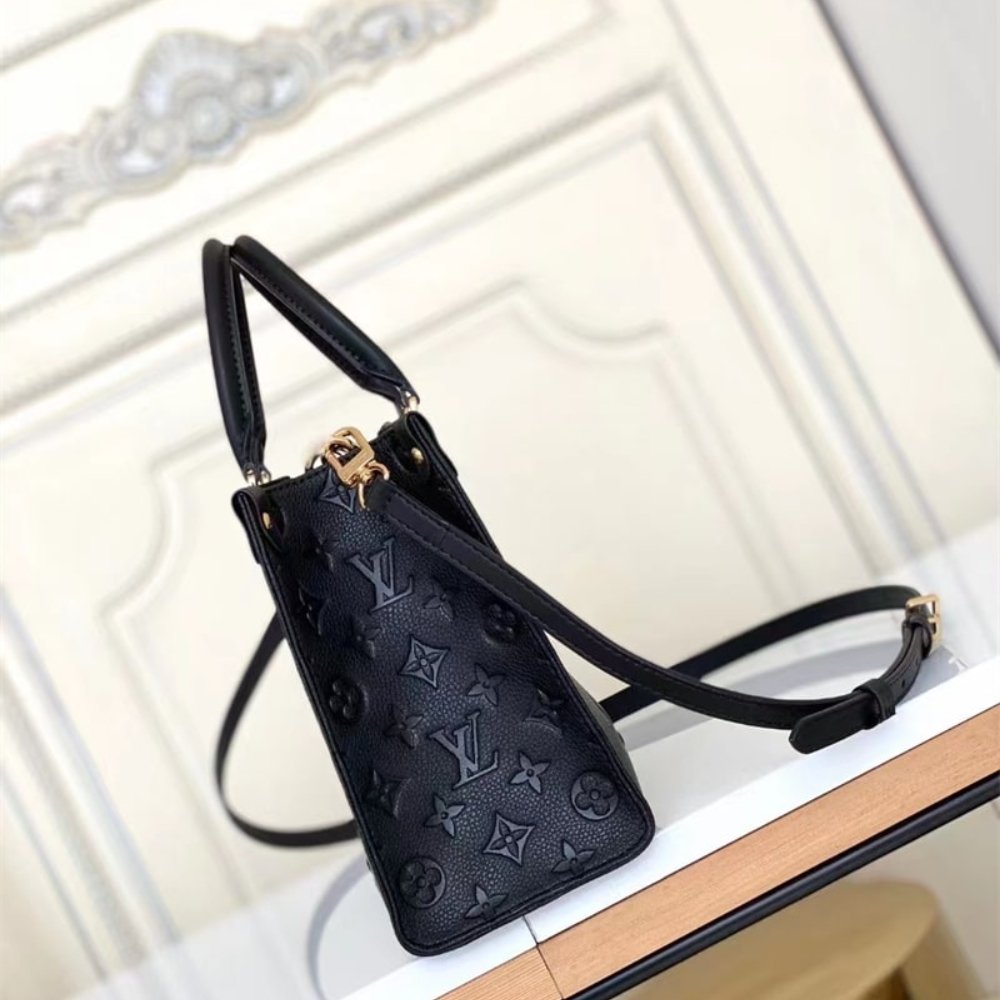 Louis Vuitton Onthego PM Black 25Cm M45653