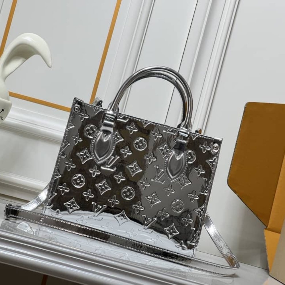 Louis Vuitton Onthego PM Silver 25Cm M26373