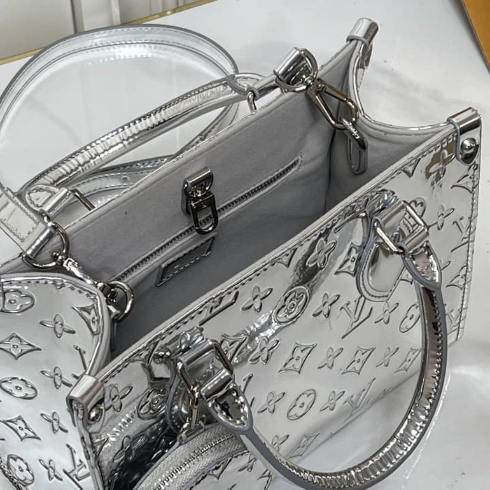 Louis Vuitton Onthego PM Silver 25Cm M26373