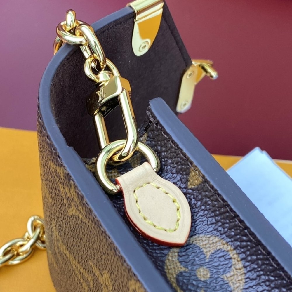 Louis Vuitton Phone Pouch Métis Brown 17Cm M13572