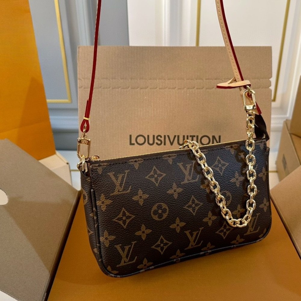 Louis Vuitton Pochette Accessoires Monogram Brown 23cm M82766