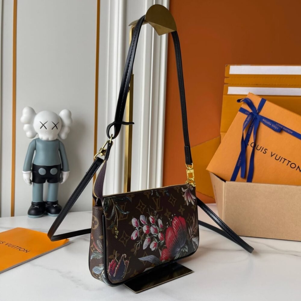 Louis Vuitton Pochette Accessoires Monogram Canvas Ebene 22cm M29148