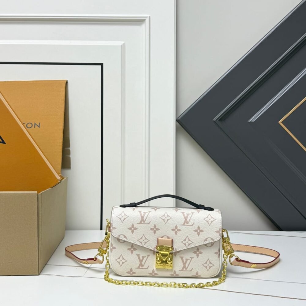 Louis Vuitton Pochette Métis East West Monogram Dune 21Cm M46914