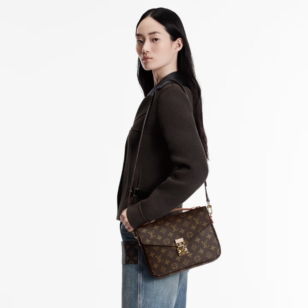 Louis Vuitton Pochette Métis Monogram Brown 25Cm M44875
