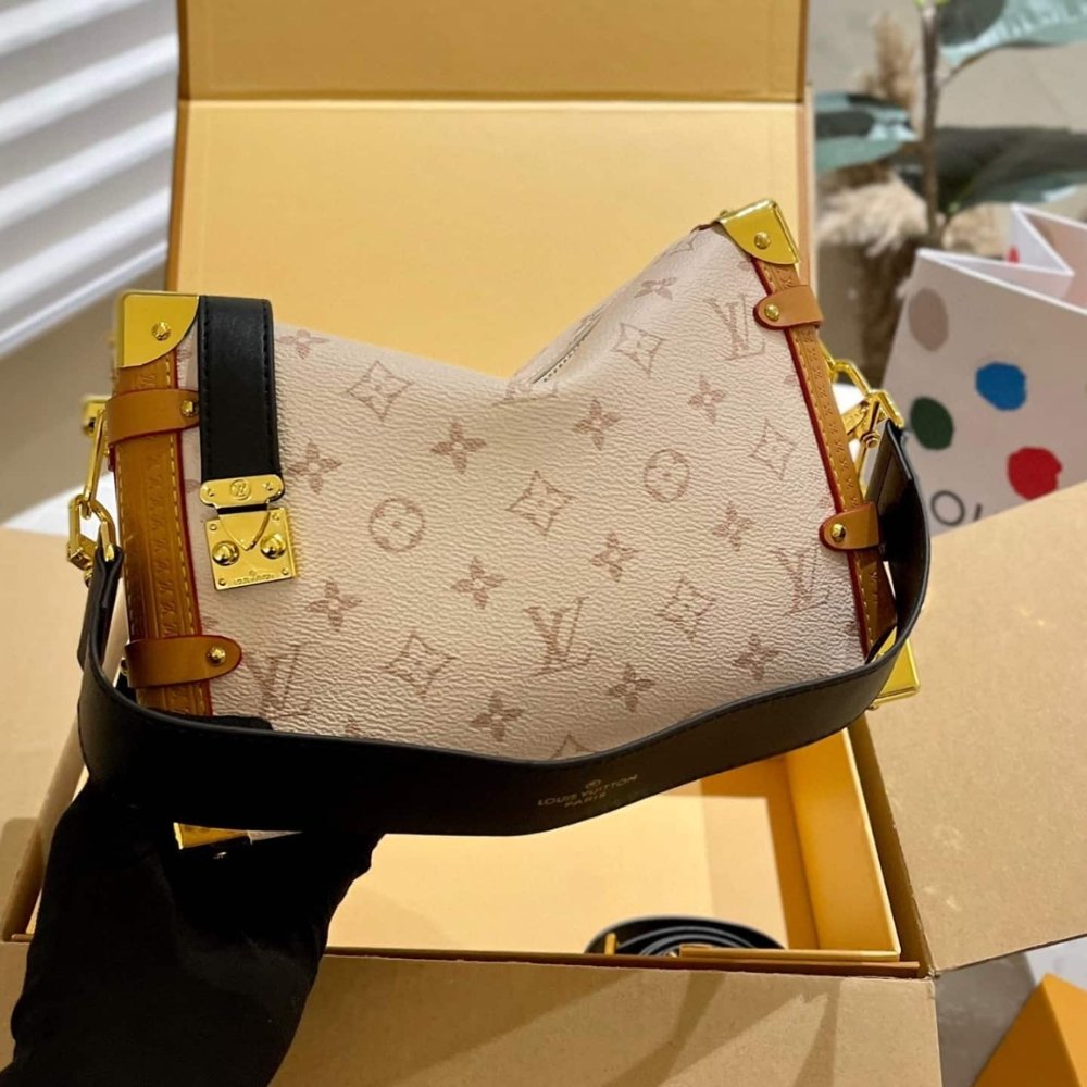 Louis Vuitton Side Trunk MM Monogram Dune 23cm M46907