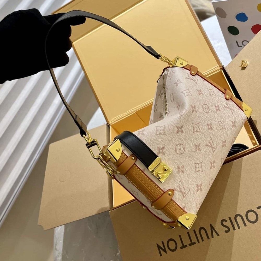 Louis Vuitton Side Trunk MM Monogram Dune 23cm M46907