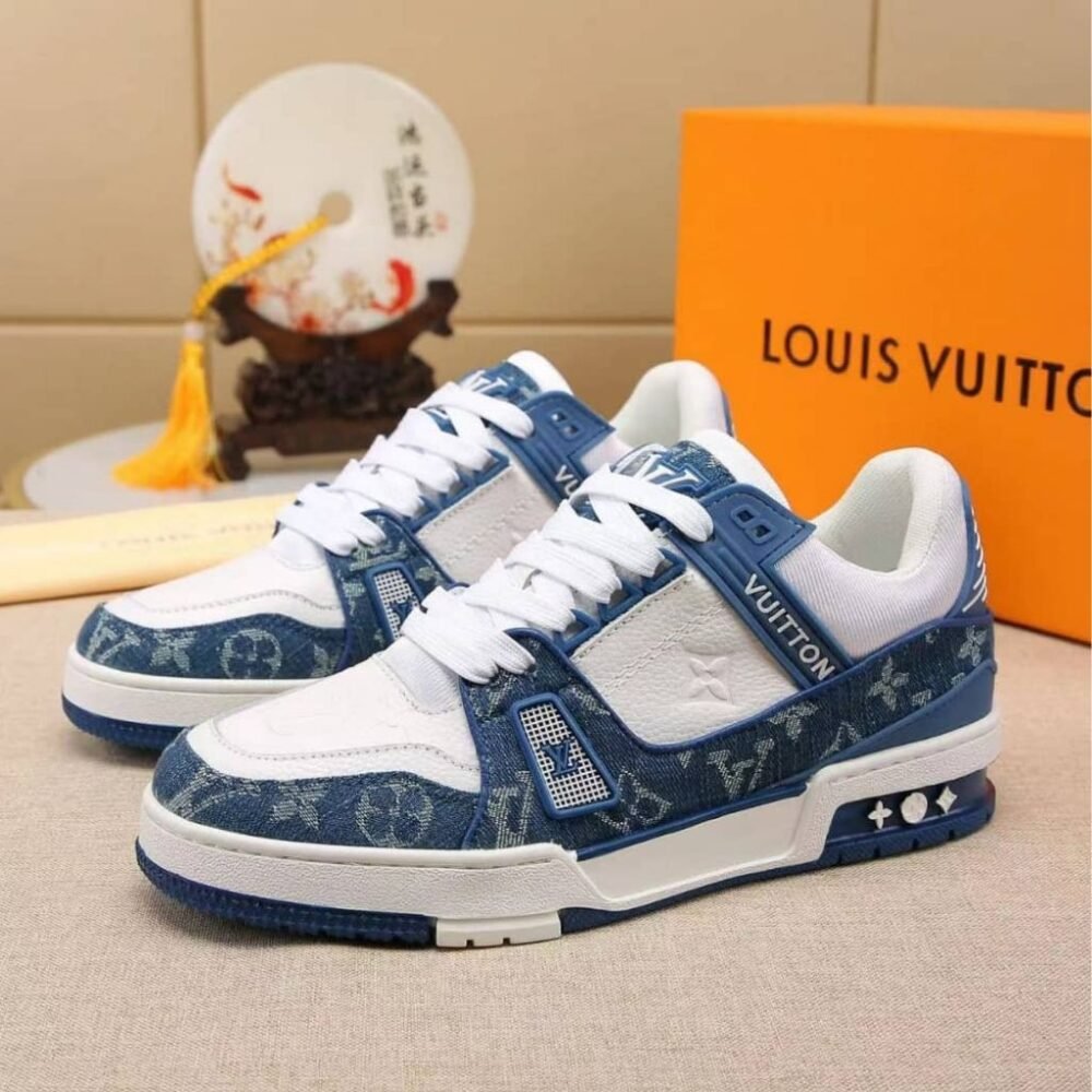 Louis Vuitton Trainer Sneakers Blue And White 1A9JGV