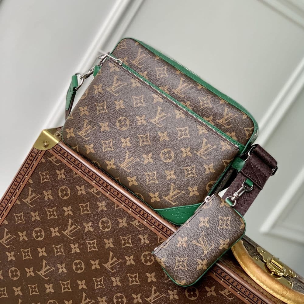 Louis Vuitton Trio Messenger Green 25cm M12766