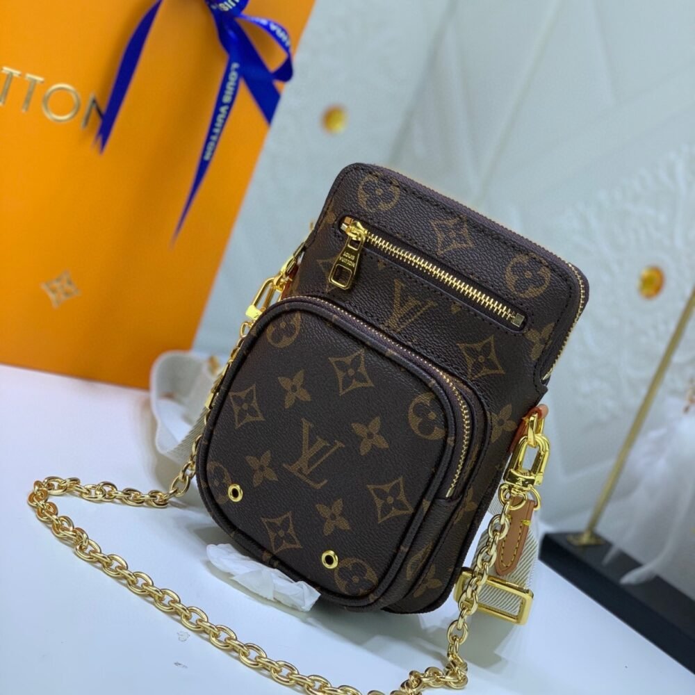Louis Vuitton Utility Phone Pocket 19cm M80746