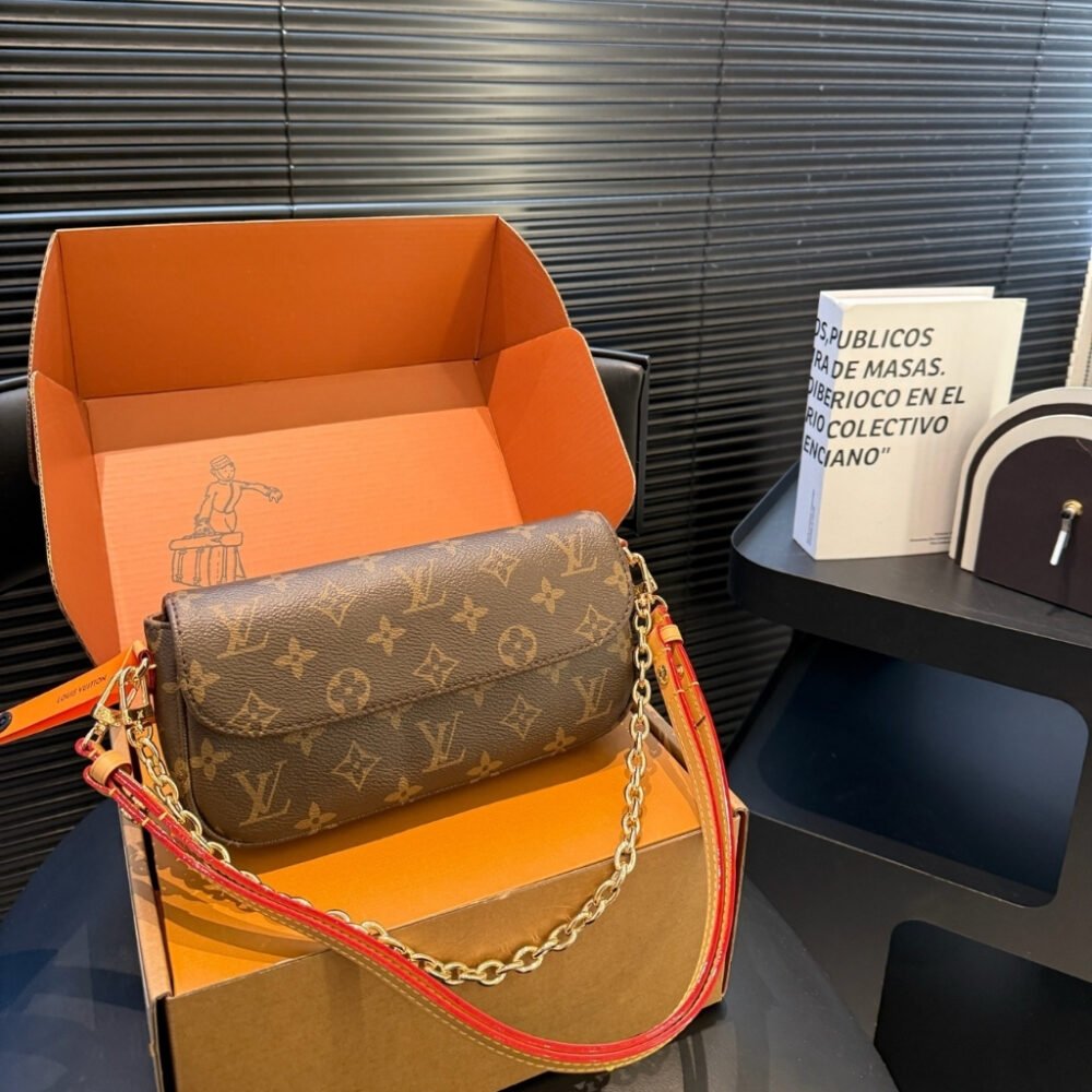 Louis Vuitton Wallet On Chain Ivy Bag Monogram Brown 22cm M81911