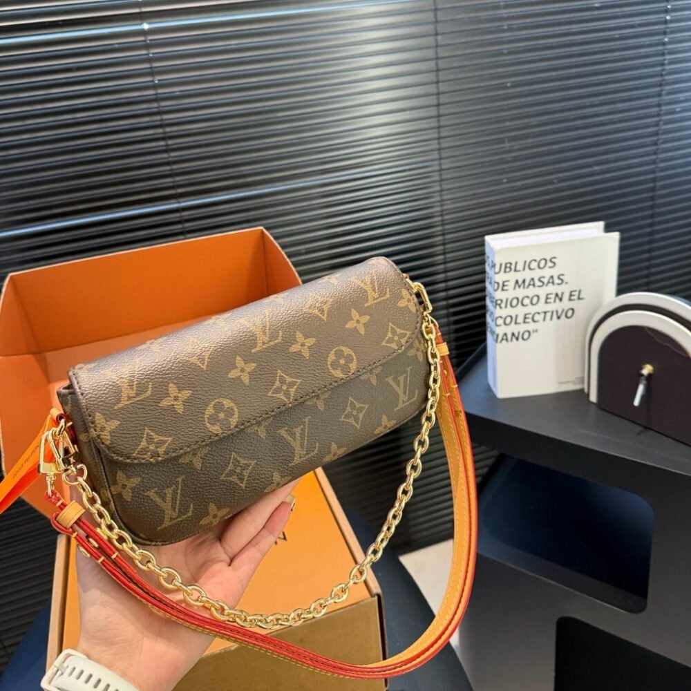 Louis Vuitton Wallet On Chain Ivy Bag Monogram Brown 22cm M81911