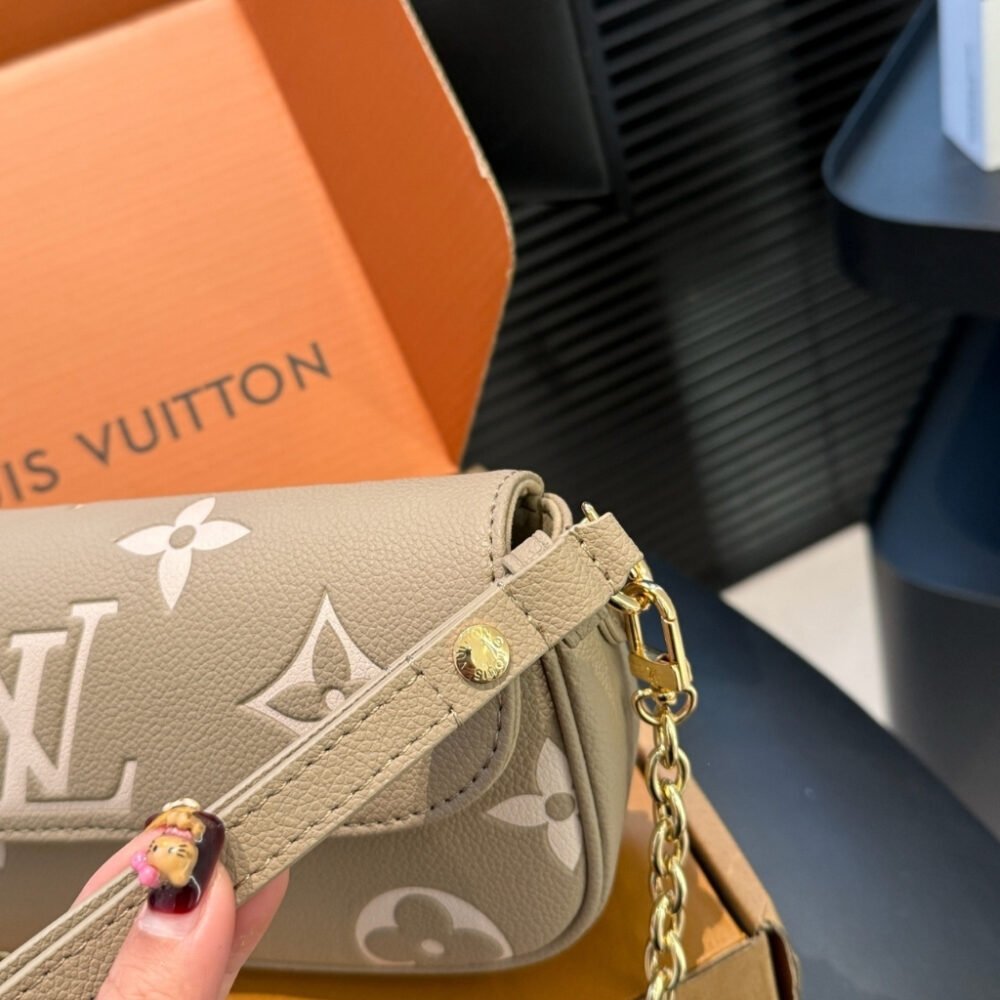 Louis Vuitton Wallet On Chain Ivy Bag Tourterelle Beige 22cm M82211