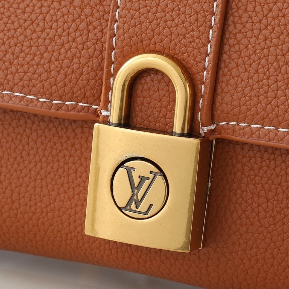 Louis Vuitton Wallet On Chain Low Key Cognac 22Cm M12147